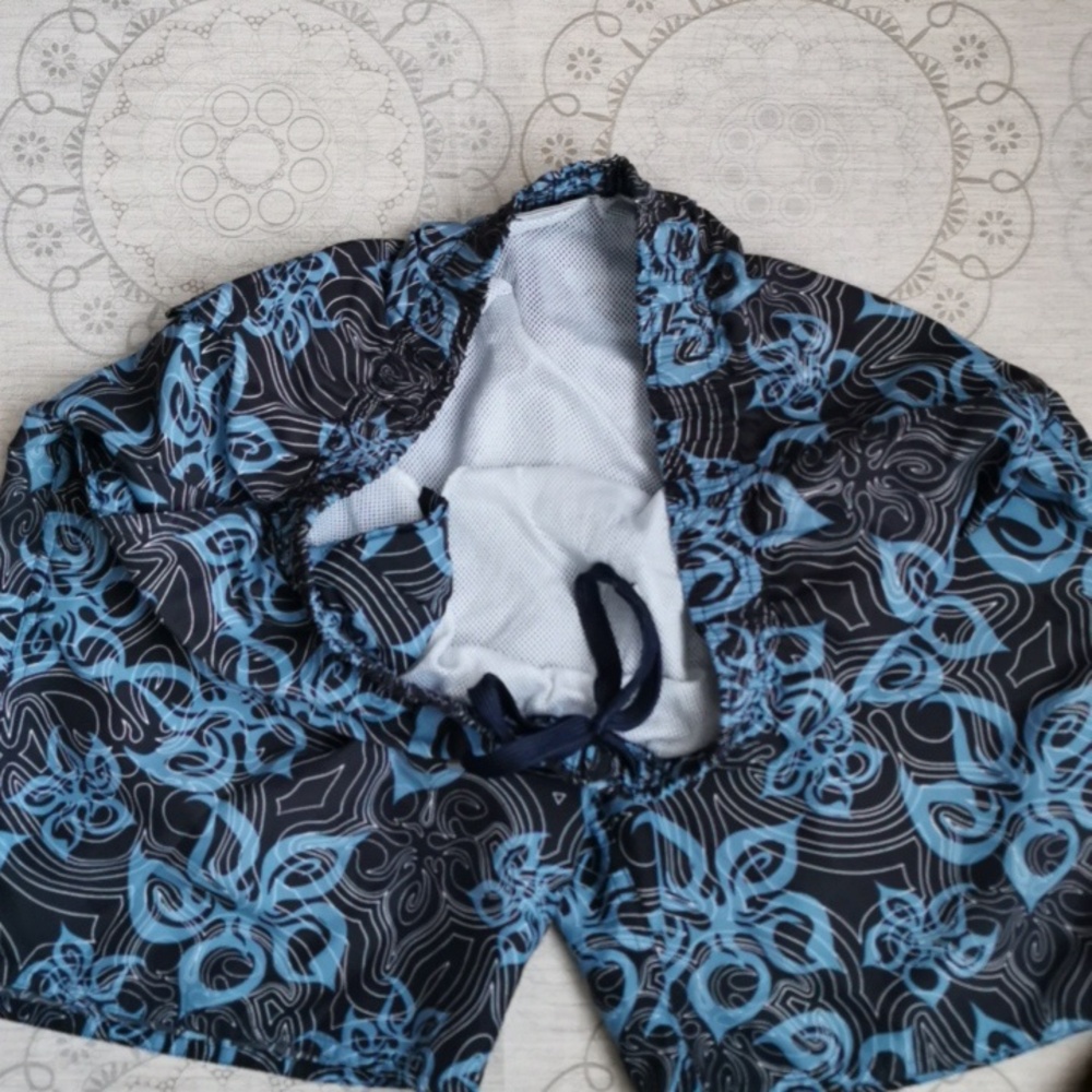 Men's Blue Patterned Swim Shorts.large - Picture 2 of 2